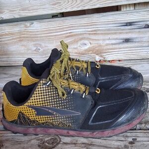 Altra Men's Black and Yellow Athletic Shoes
